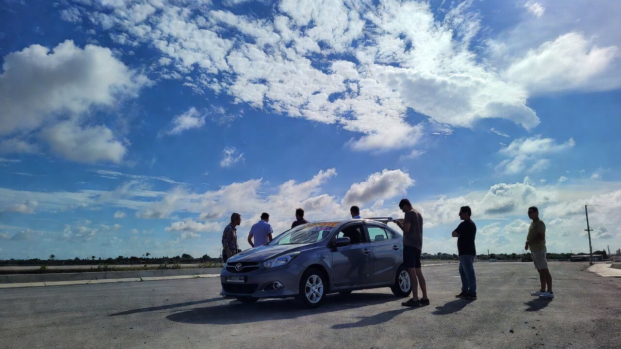 Kuinka myydä tavara nopeasti netissä